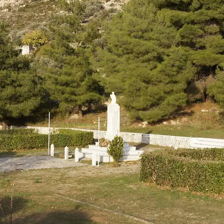 Giannakis Filoxenia Ξενοδοχείο με διαμερίσματα 3*