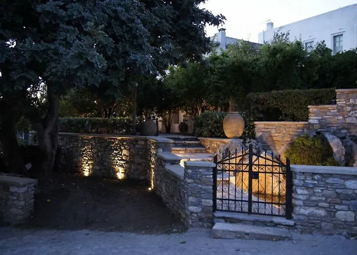 Ξενοδοχείο με διαμερίσματα Giannakis Filoxenia