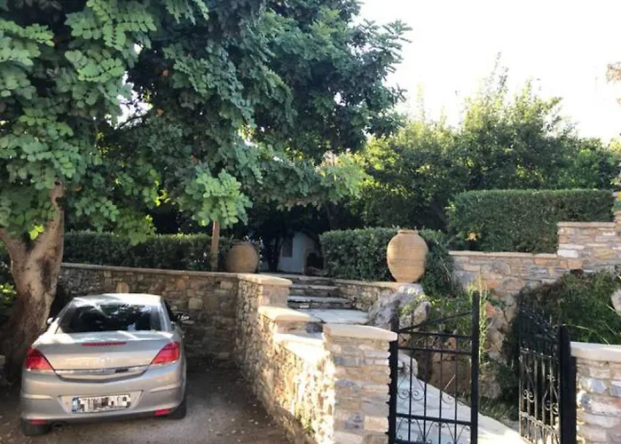 Ξενοδοχείο με διαμερίσματα Giannakis Filoxenia 3*