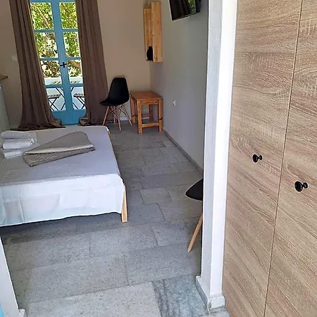 Giannakis Filoxenia 3* Filótion